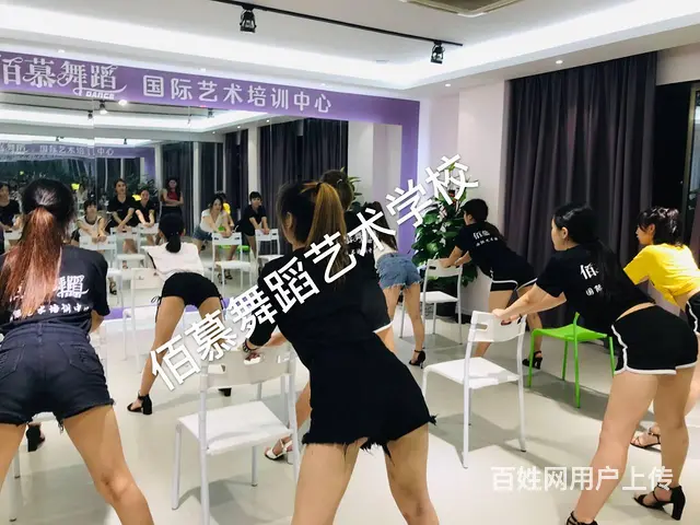 嵊泗哪里有成人舞蹈专业教练班的图片