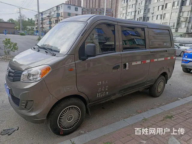 海马5坐可以拉货空间大‘的图片