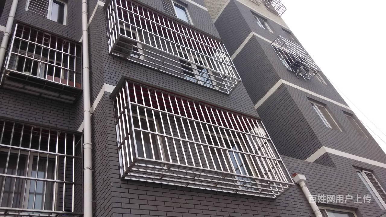 北京丰台礼士路安装防盗窗不锈钢防护栏断桥铝门窗