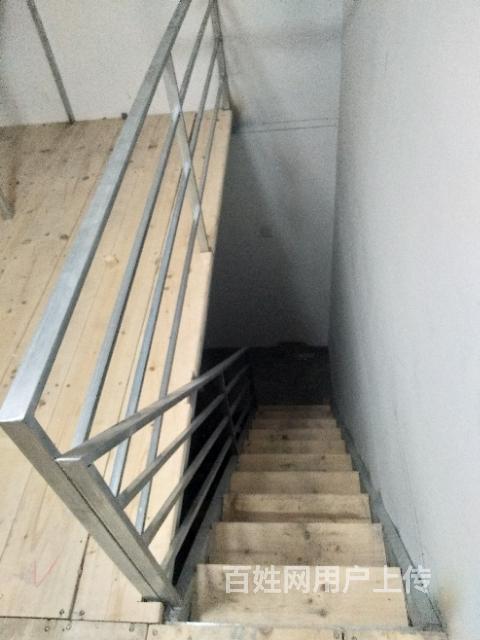 承接封阳台 二层搭建 钢结构楼梯 地下室隔层