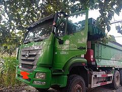 豪瀚后八轮自卸车