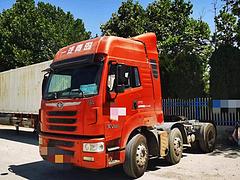 悍威 牵引车 国4车头18年8月13.5米双飞翼