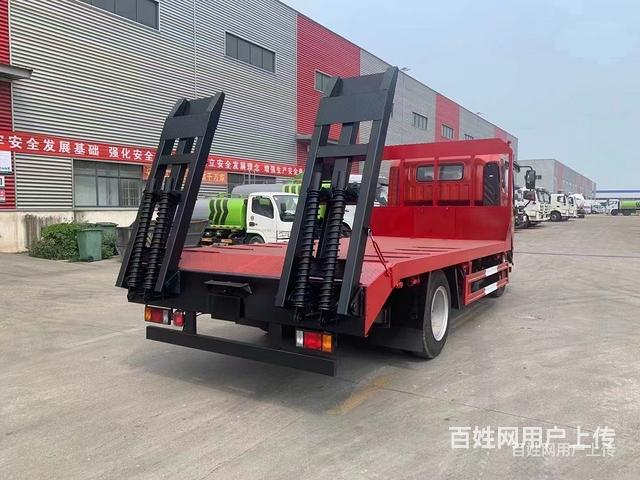 不超重重汽豪曼单桥挖掘机拖板车 钩机平板拖车 来电有优惠的图片