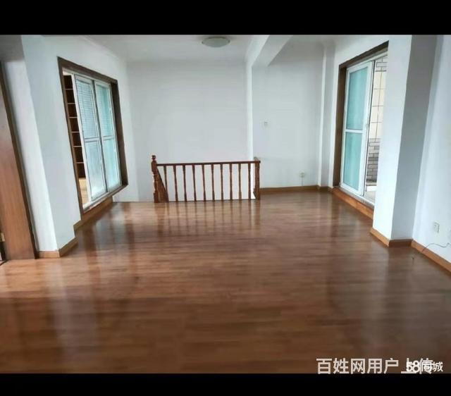 市中心优质复式楼，装修好，赠送面积大的图片