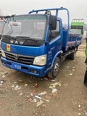 国四二手奥驰4.2米后翻自卸车 825-16轮胎