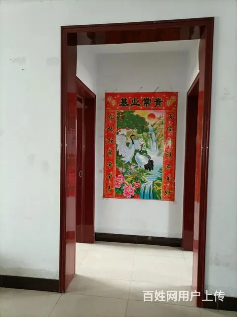 5万2八区，新房双气房，98平方，3室2厅带地下室的图片