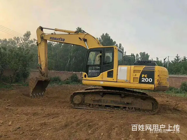 盐城 工地干活车小松200二手挖掘机 车况质保的图片