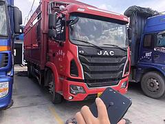 驻马店 有几台6.8米车 要急卖