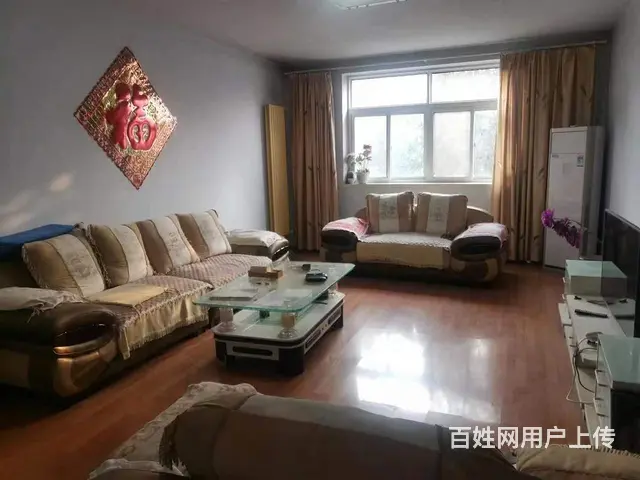金盾花园 三室二厅2卫145平米精装修售价70万元的图片