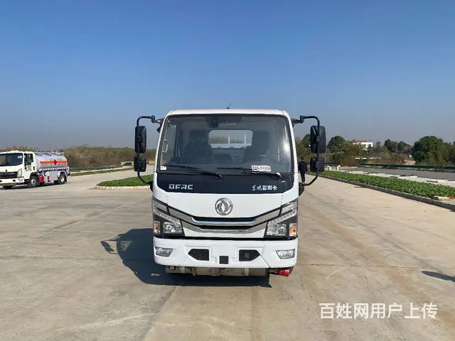 优惠出售国六东风多利卡二吨油罐车 包上户 可分期的图片