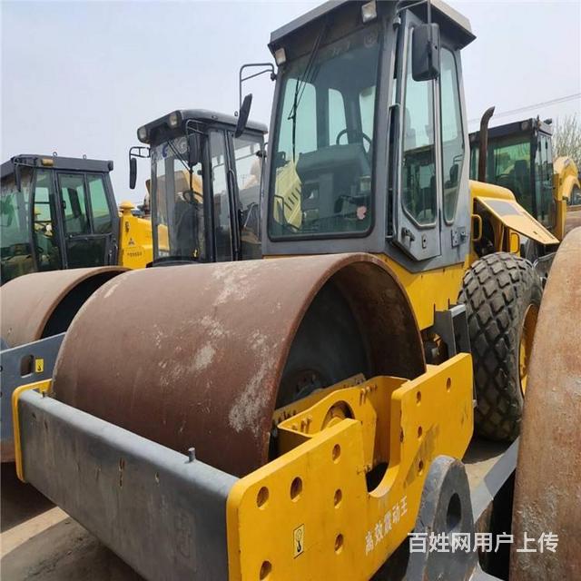 丹东转让二手22吨压路机徐工20吨单钢轮振动压路机的图片