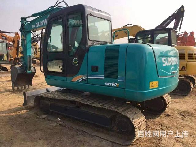 原版新款山河90E二手挖掘机车况精品免费送货上门的图片