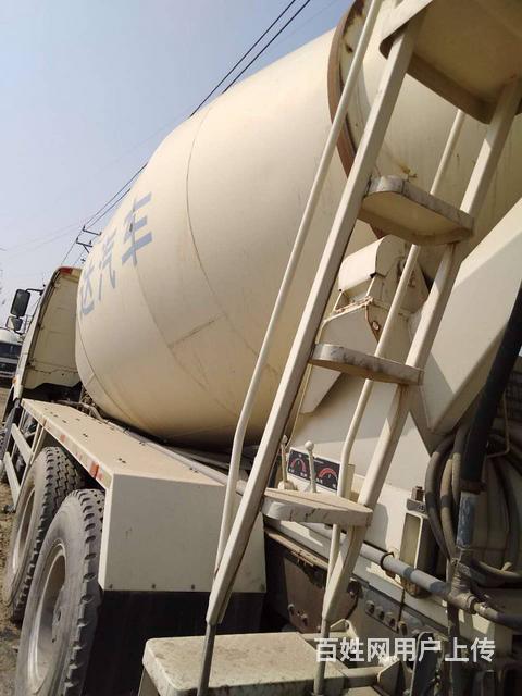 转让19年库存解放搅拌车 大12方 340马力