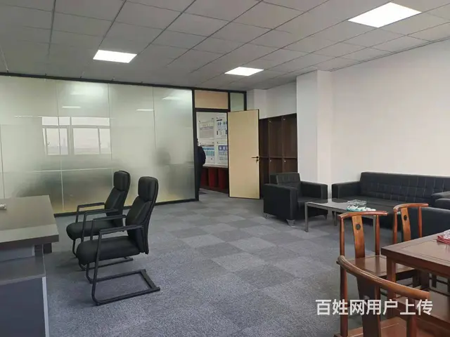 年底大优惠！鹿山路25号创立方精装朝南235平、只要40元的图片