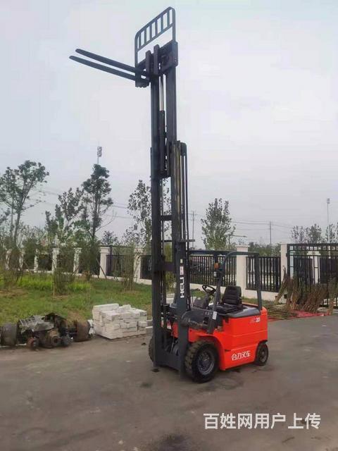 出售柴油叉车 电动叉车 圆夹抱叉车 中虹带侧移的图片