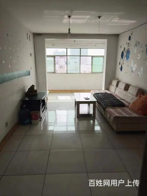 木材公司 急售简单装修带16平米地下室可以贷款的图片