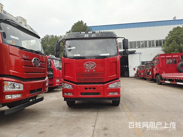 国六后八轮挖机平板拖车  全国联保售后无忧的图片