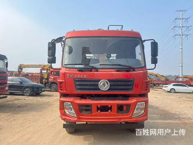 二手徐工8吨随车吊19年带保险包提档个人低价出 - 图片 1