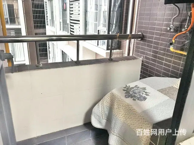 新香洲 市场对面 晴朗新地精装两房 实验小 梅华中 看房方便 - 图片 1