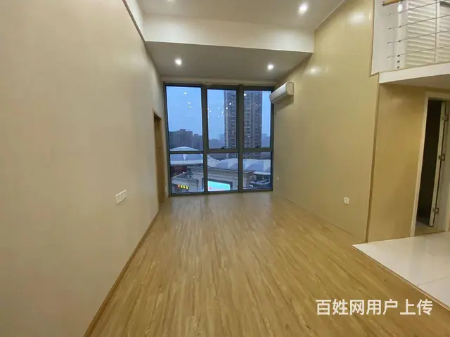 月星环球港80平急售 - 图片 1