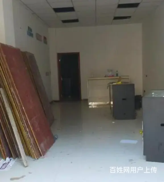 烟酒店商铺出租，一楼，临街商铺，附近成熟商业圈 - 图片 1
