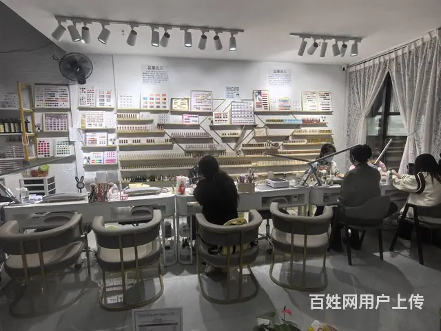 （51旺铺推荐）五华区吾悦广场花街83平空铺转让 - 图片 4