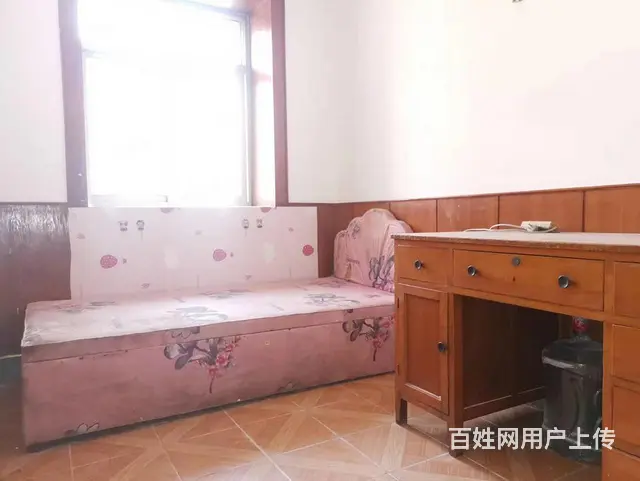 便宜出租 华茂街口腔医院附近三室一厅出租1500 - 图片 4