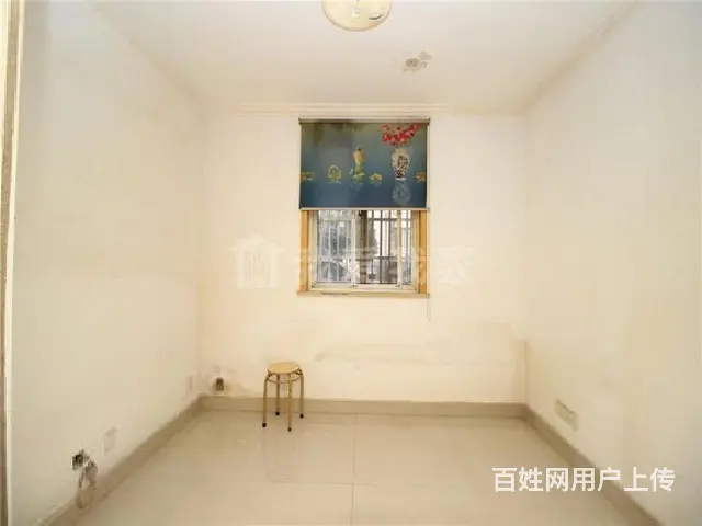 一楼还带有小院子（泰山三村带这样的院子非常少）看房有钥匙的。 - 图片 6