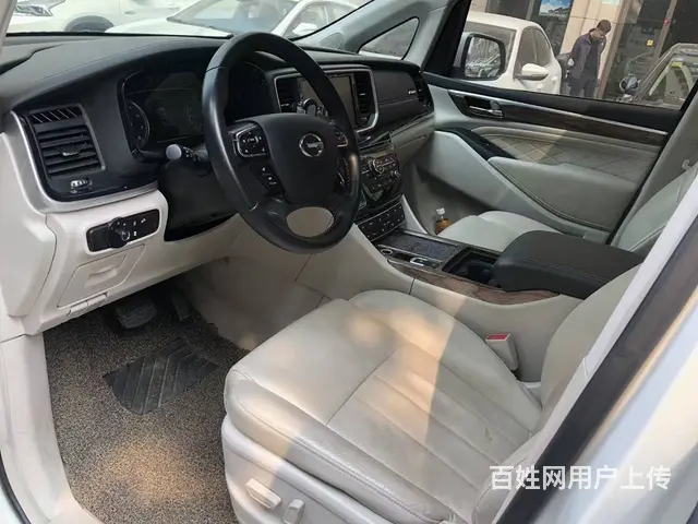 传祺GM8 2018款 2.0T 手自一体 320T 尊享版 - 图片 4