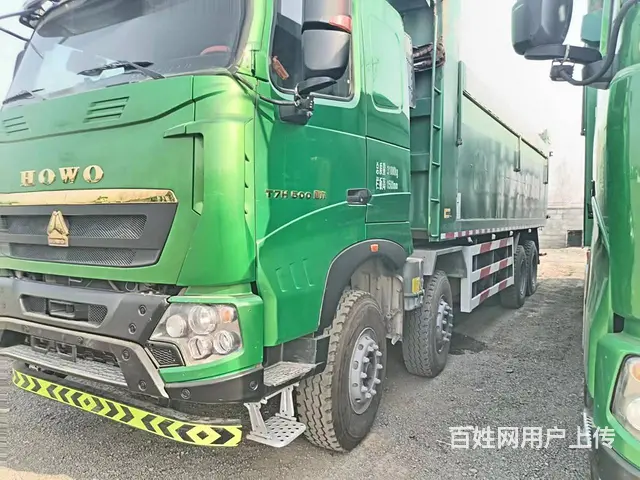 出售国六排放豪沃T7H大箱7.6米自卸车 原版原漆 - 图片 1
