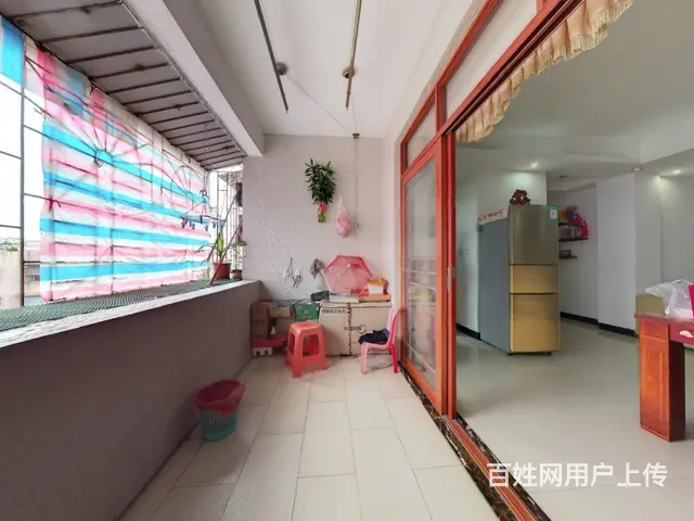 市政小区，小区管理，马赛克大三房，南向. - 图片 9