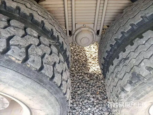 18年二手德龙大20方搅拌车 潍柴发动机375马力 - 图片 9