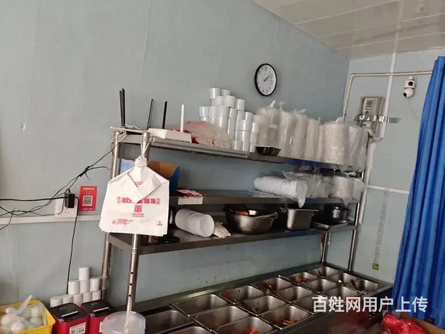 张店区步行街营业中外卖店整体出 - 图片 1