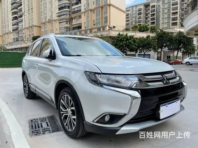 三菱 欧蓝德 2018款 2.0 无级  两驱嘉乐版7座 - 图片 1
