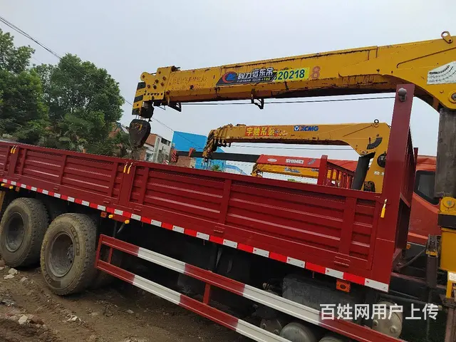 二手东风后八轮240马力随车吊多少钱 - 图片 4
