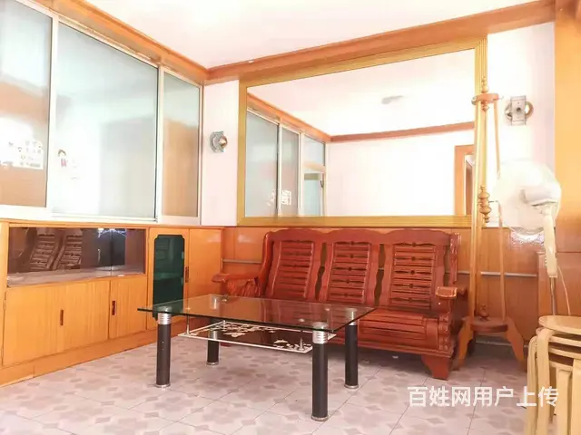桃花街华茂小区三室出租1600 - 图片 1