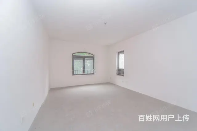 急售新北恐龙园旁纯洋房九龙仓国宾1号纯毛坯大露台宽 - 图片 1