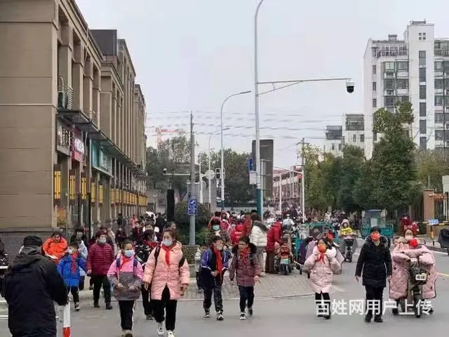 捡漏！抢租金11万，路劲主场餐饮街双边沿街商铺，菜场旁边 - 图片 8