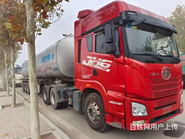 重汽汕德卡 牵引车 国5 - 图片 1
