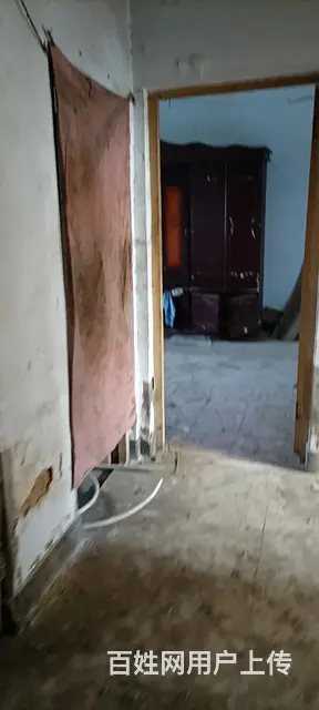 8千元，鹤壁集三楼，总高四层，两室一厅简单装修，证件齐全 - 图片 3