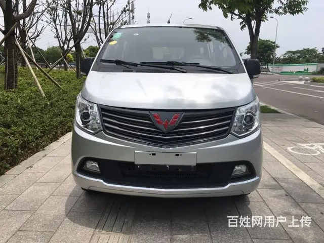 五菱征程1.5手动顶配 - 图片 1