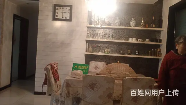 蝴蝶花园大房子出售 四室两厅 - 图片 7
