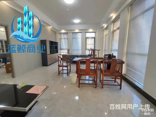 金龙湖广场260平高层南向落地窗欢迎看房 - 图片 1