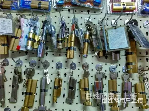 济南西城济水上苑换B级C级锁芯备案开锁明码持证上门 - 图片 3