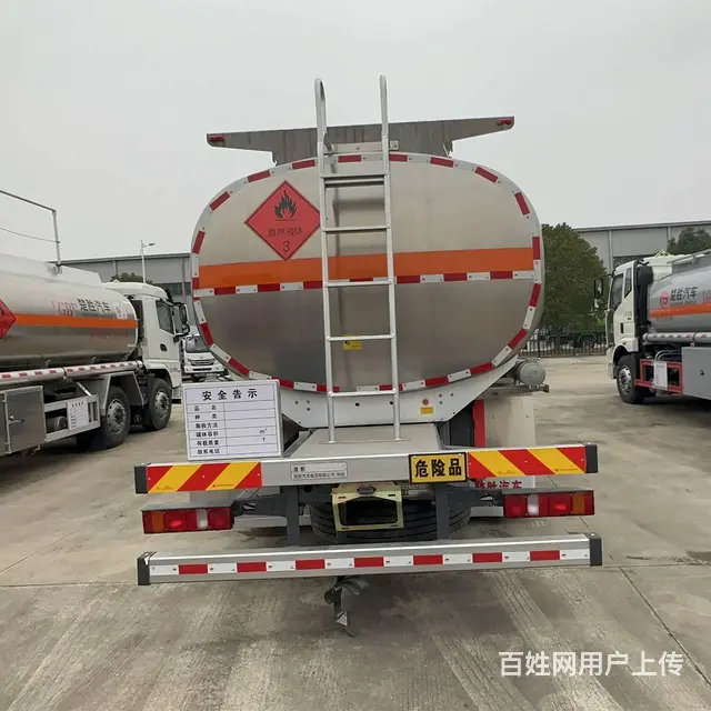 重汽汕德卡15吨油罐车 厂家销售全国联保包上户 - 图片 3
