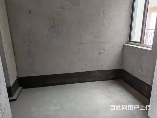 上高大观天地毛坯标准三房带大地下室证件在手53万8包过户急售 - 图片 8
