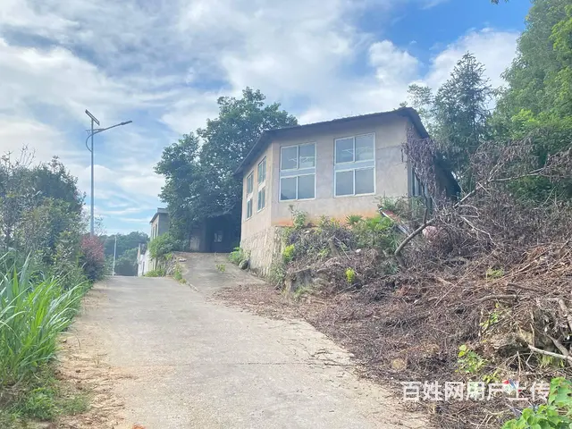 (房东直租)沙坪北山700平厂房出租，租金2万，随便改造 - 图片 2