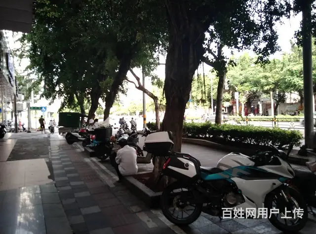 （51旺铺推荐）滨涯路70平临街餐饮店转让 - 图片 3