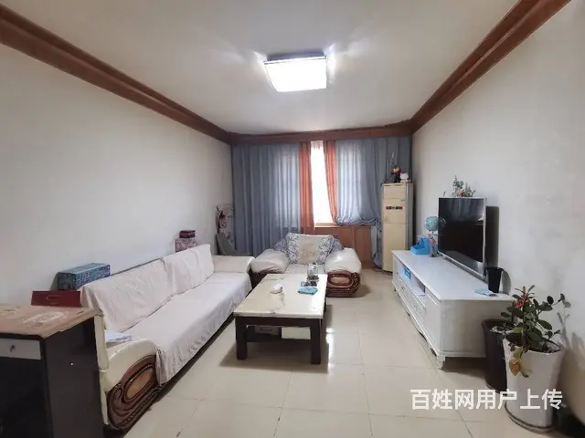 名仕雅居东区 普通住宅 简单装修 - 图片 1