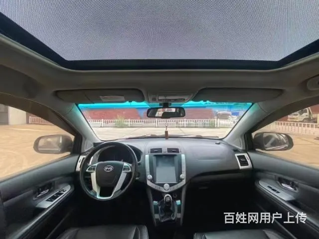 比亚迪 比亚迪S6 2014款 2.0 手动 豪华型7座 - 图片 3